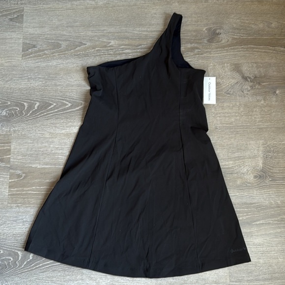 NEW Outdoor Voices One Shoulder  lined Medium - Picture 3 of 11